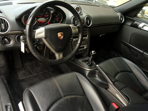 Used 2005 Porsche Boxster image 13
