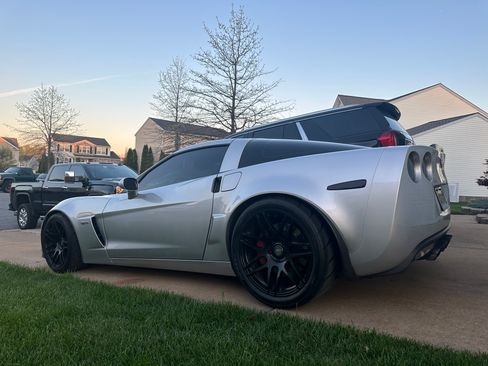 Used 2009 Chevrolet Corvette Z06 w/ Preferred Equipment Group RWD image 1
