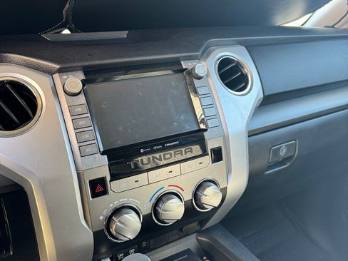 Used 2020 Toyota Tundra SR5 w/ SR5 Upgrade Package image 9