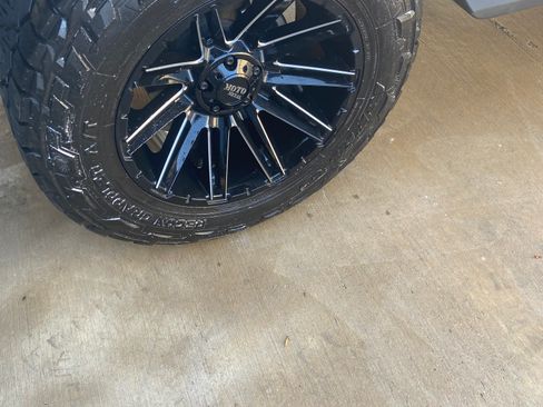 Used 2023 Jeep Wrangler Unlimited Sahara w/ Cold Weather Group image 10