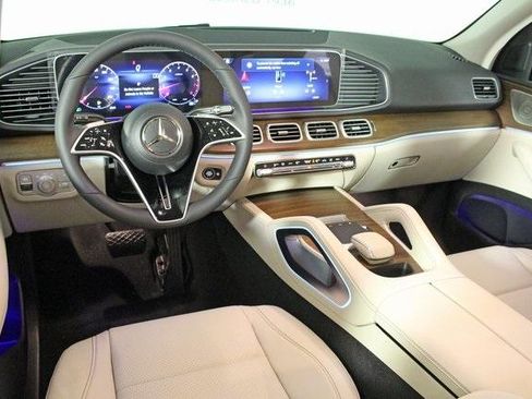 Used 2024 Mercedes-Benz GLE 350 4MATIC image 17