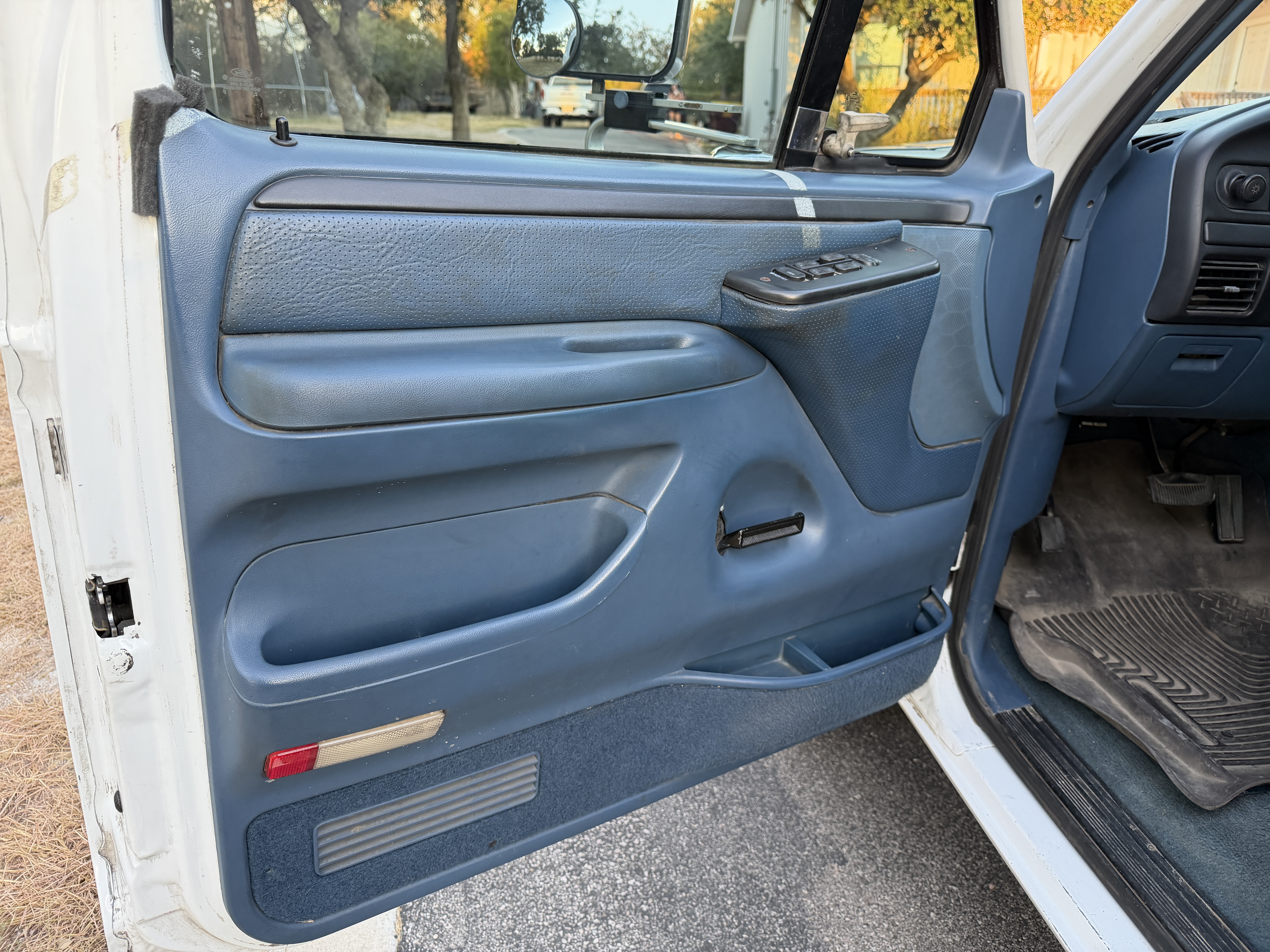 Used 1997 Ford F350 2WD Crew Cab image 17