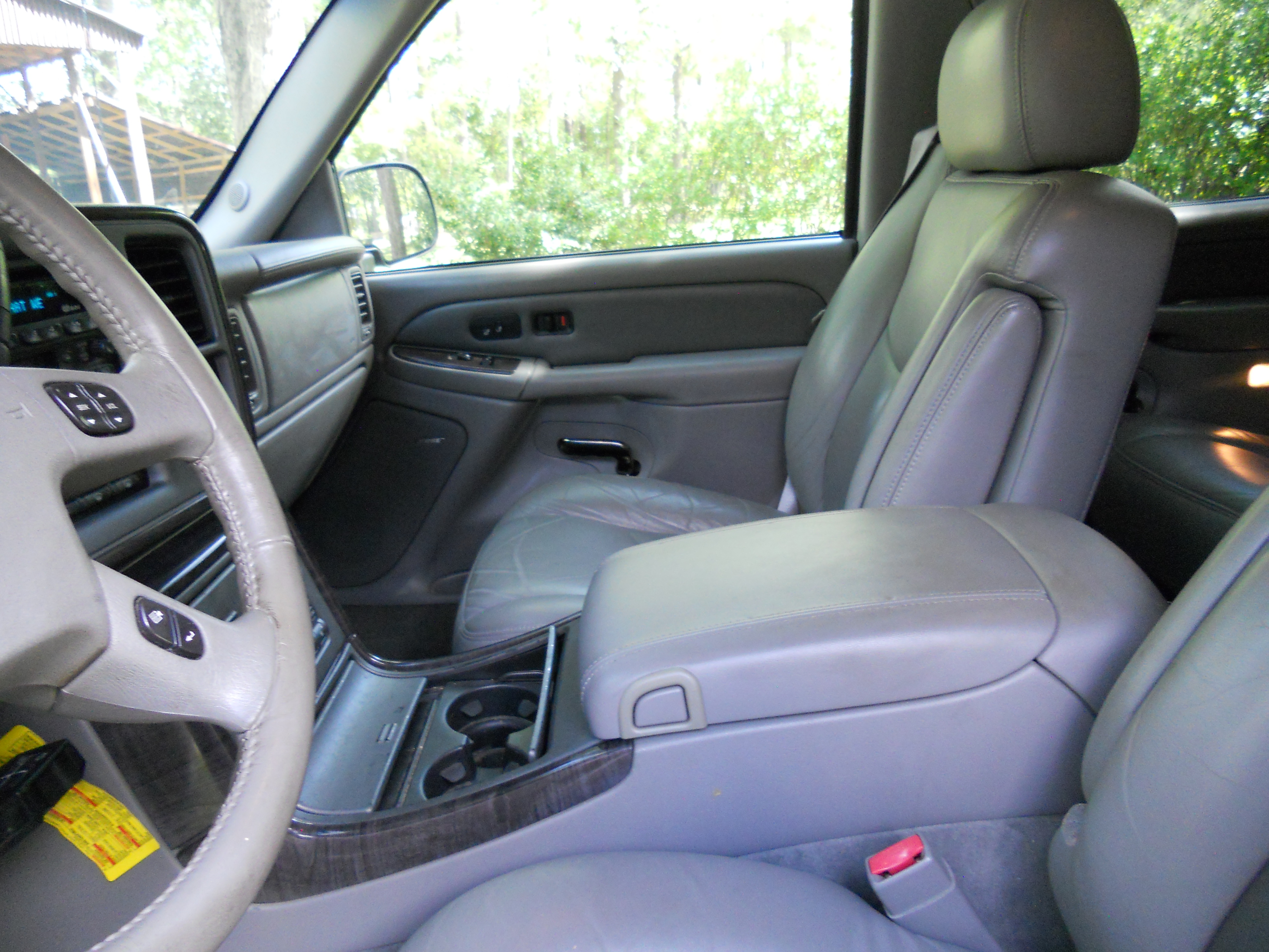 Used 2003 GMC Yukon Denali AWD/4WD image 12