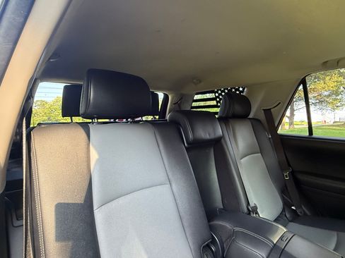 Used 2015 Toyota 4Runner SR5 Premium AWD/4WD image 4