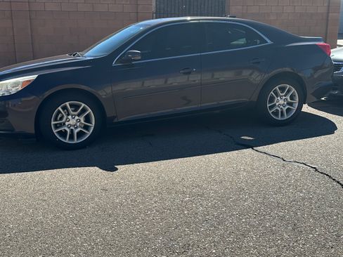 Used 2015 Chevrolet Malibu LT w/ Power Convenience Package image 4