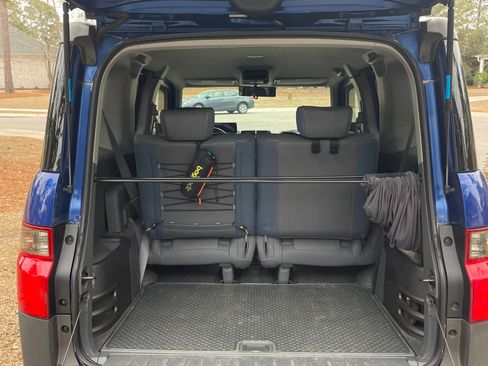 Used 2004 Honda Element EX image 11