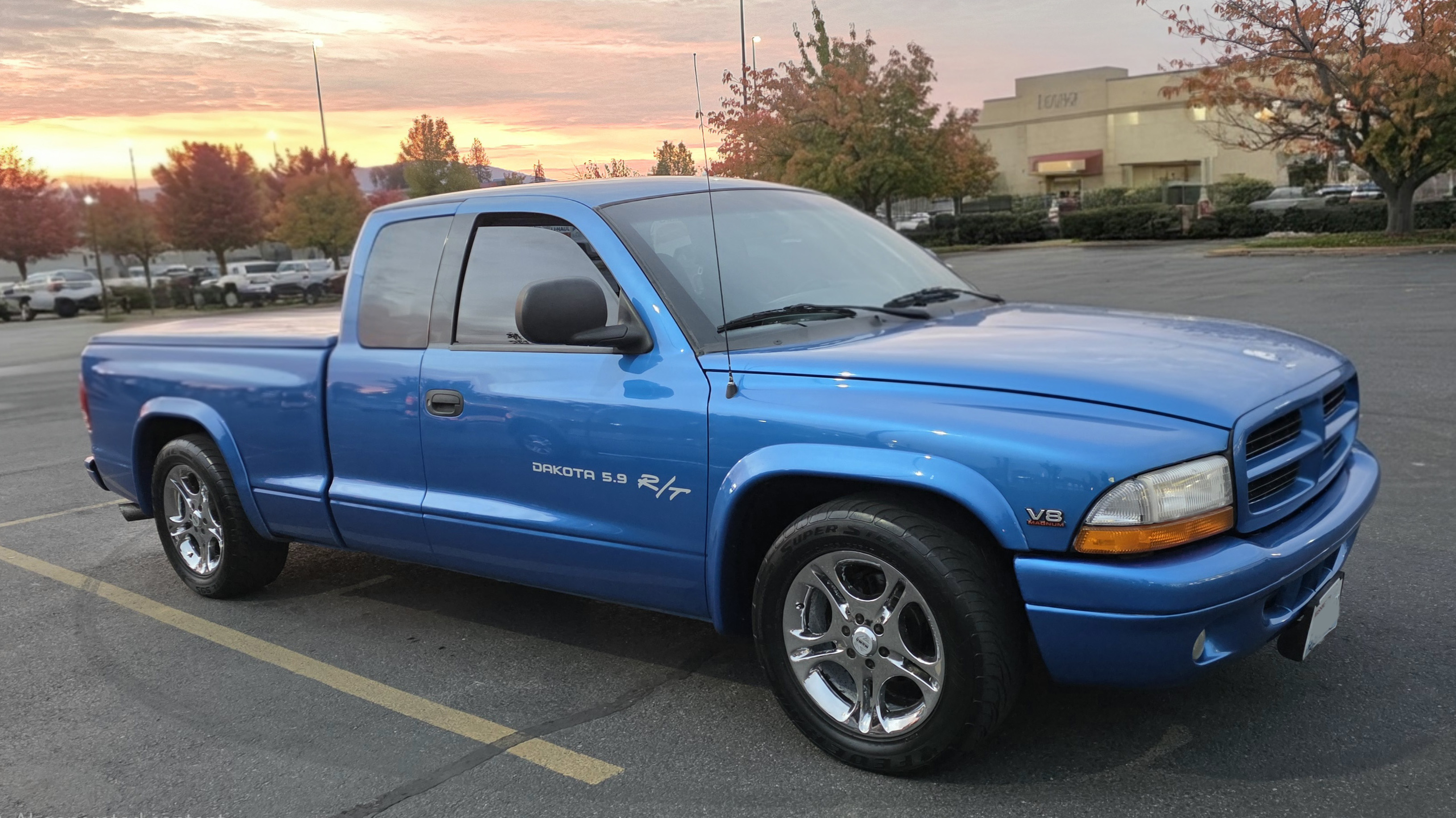 Used 2000 Dodge Dakota Sport RWD image 1