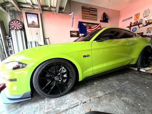 Used 2020 Ford Mustang GT image 14