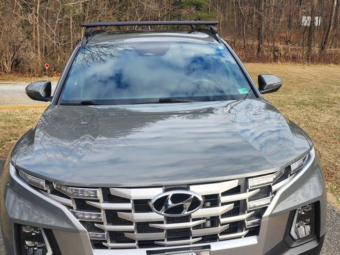 Used 2022 Hyundai Santa Cruz SEL Premium image 2