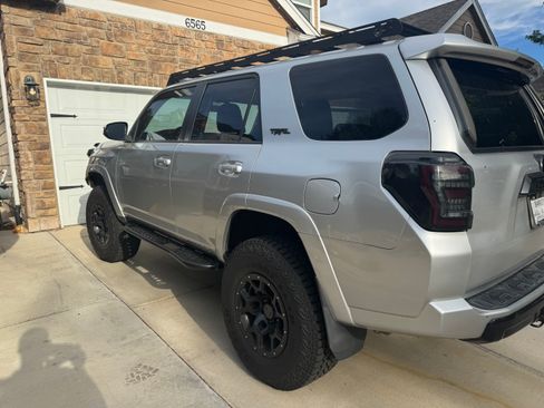Used 2014 Toyota 4Runner Trail AWD/4WD image 2