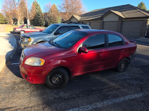 Used 2011 Chevrolet Aveo LT image 1