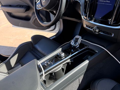 Used 2024 Volvo S60 B5 Plus w/ Climate Package image 16