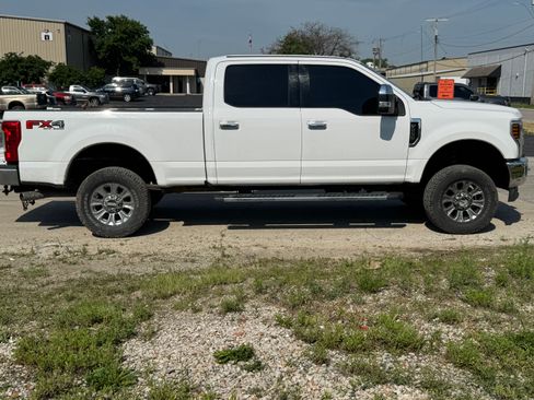 Used 2018 Ford F250 XLT w/ XLT Premium Package AWD/4WD image 5