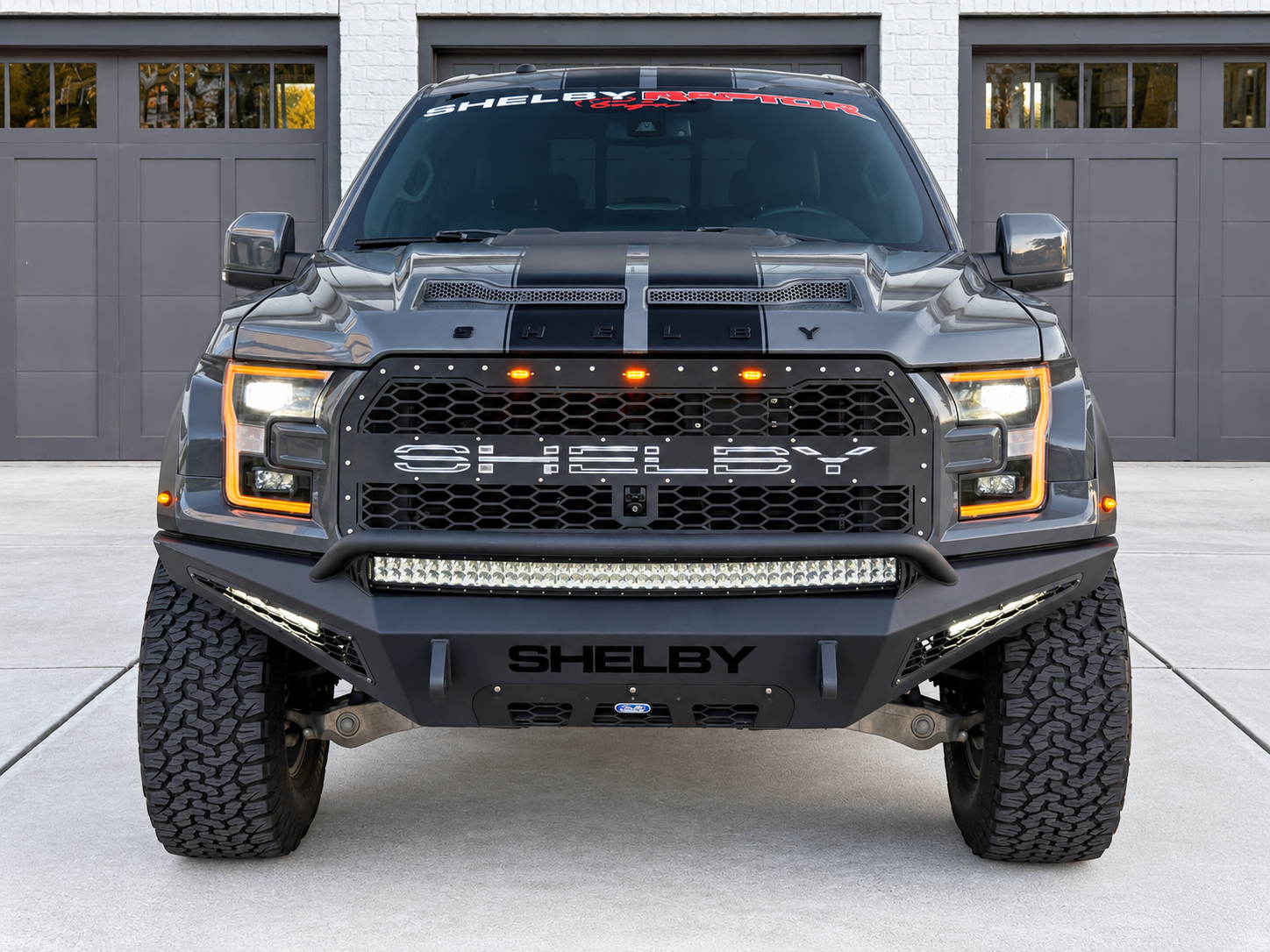 Used 2018 Ford F150 Raptor w/ Equipment Group 802A Luxury AWD/4WD image 1