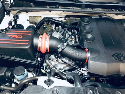 Used 2019 Toyota 4Runner TRD Off-Road Premium image 10