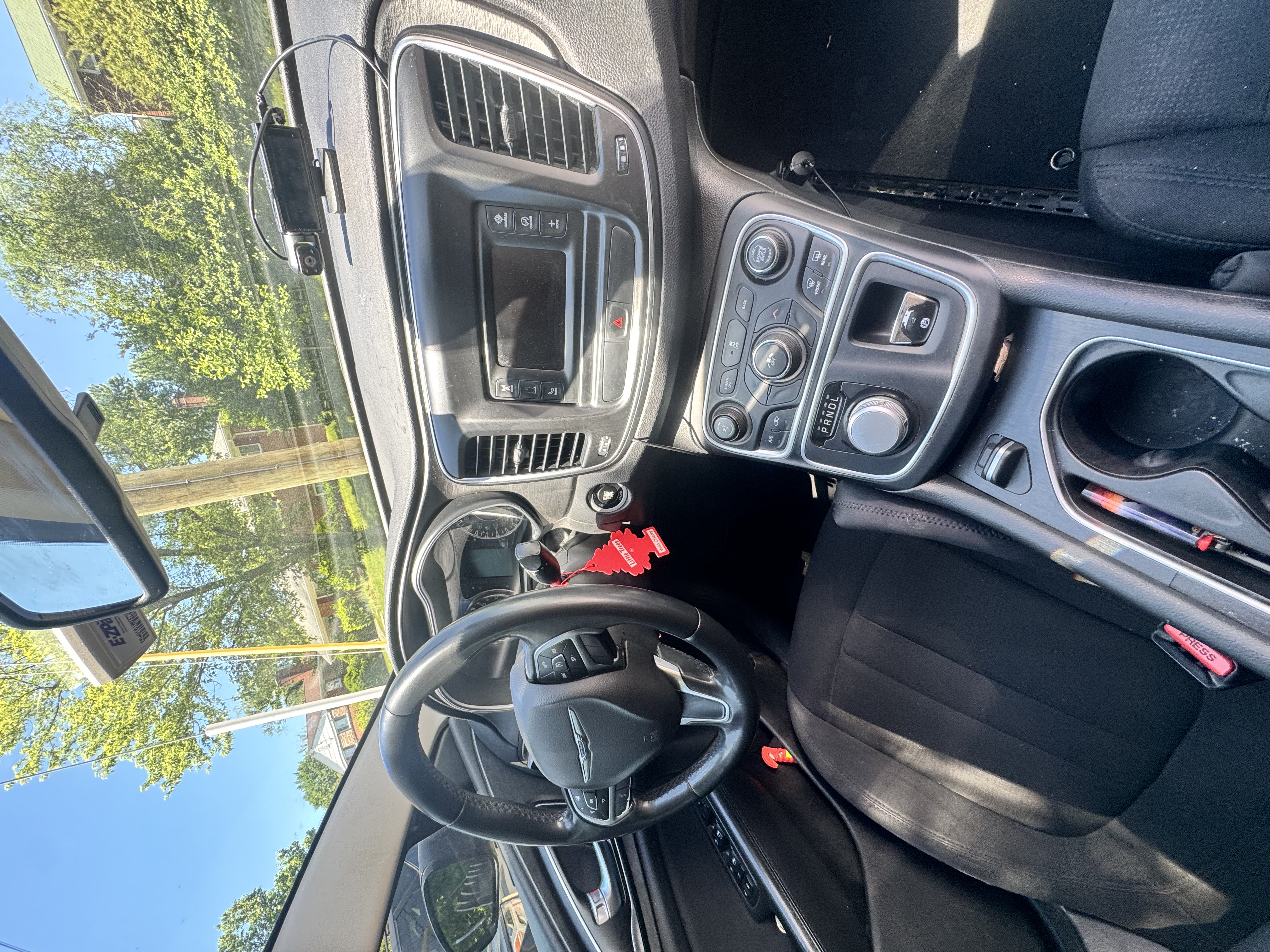 Used 2015 Chrysler 200 Limited w/ Convenience Group FWD image 13