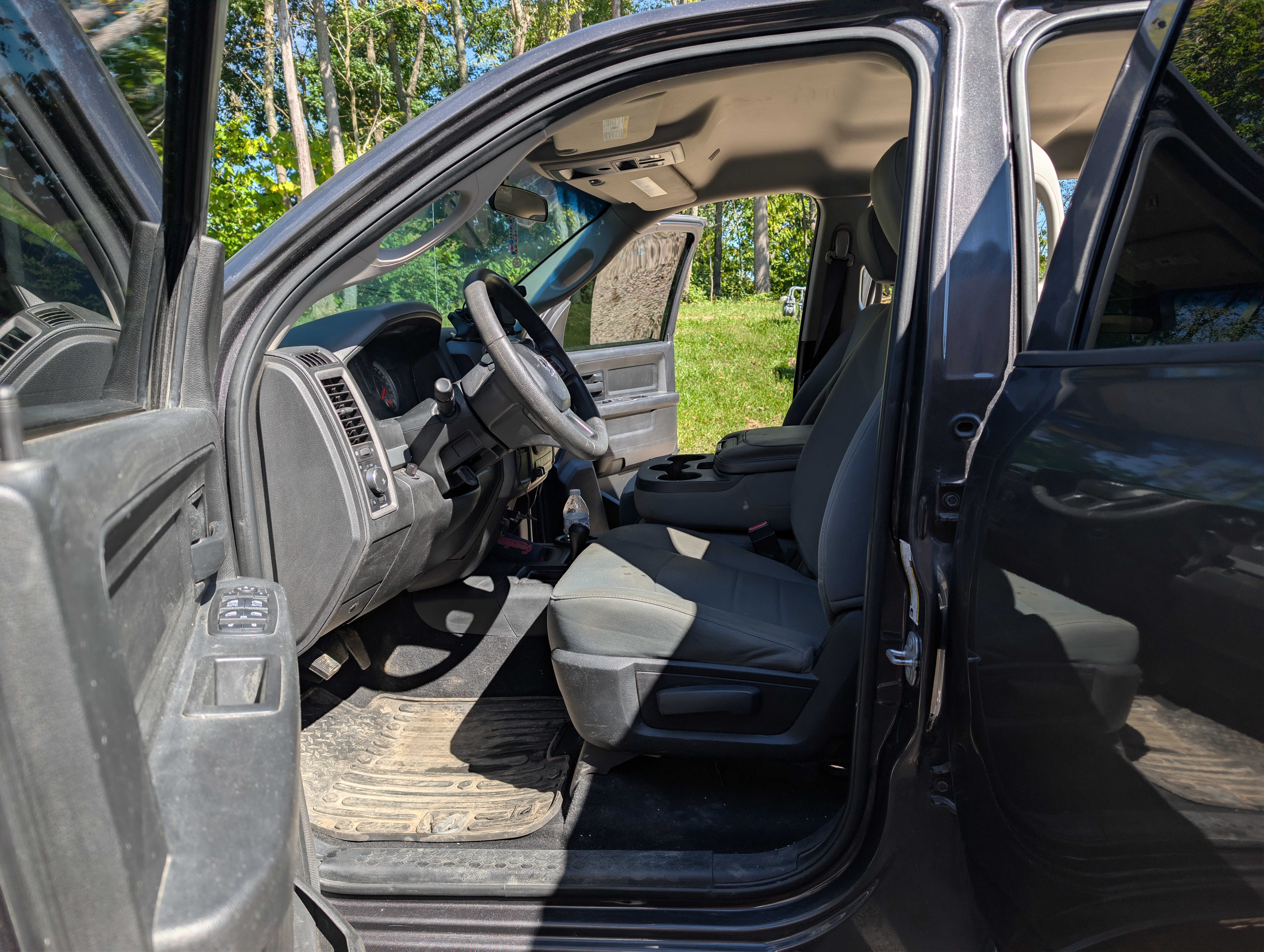 Used 2018 RAM 2500 Tradesman w/ Chrome Appearance Group AWD/4WD image 11