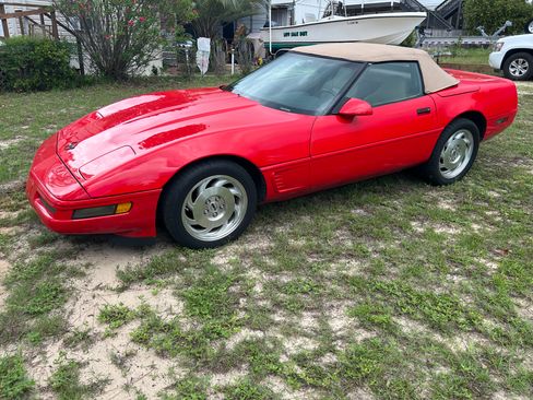 Used 1996 Chevrolet Corvette Convertible RWD image 1