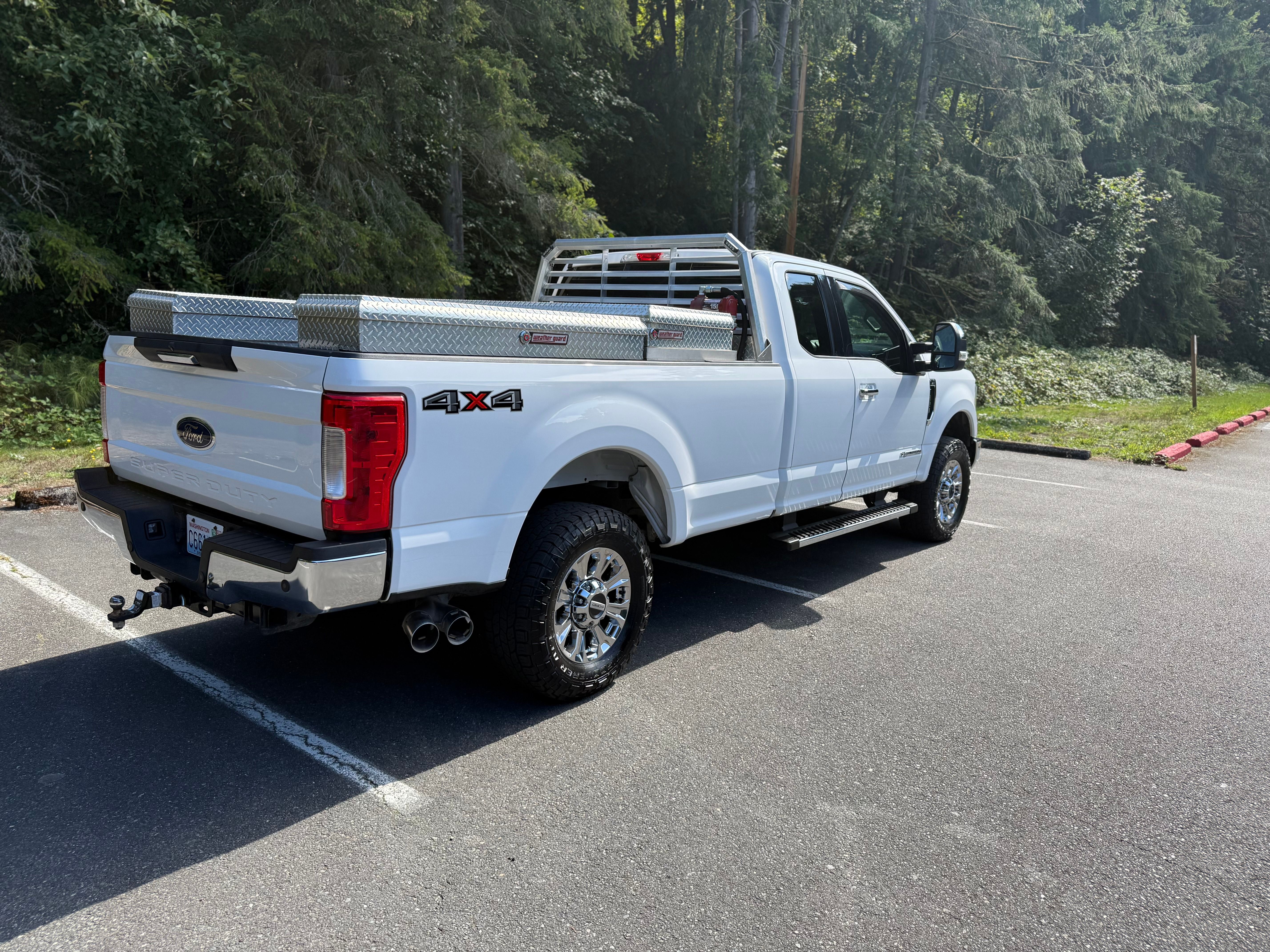 Used 2018 Ford F250 XLT w/ XLT Premium Package AWD/4WD image 9
