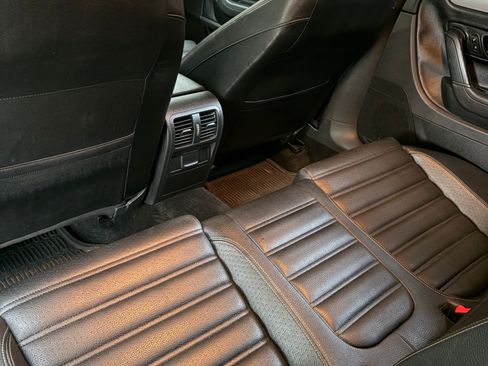 Used 2014 Volkswagen CC Sport FWD image 19