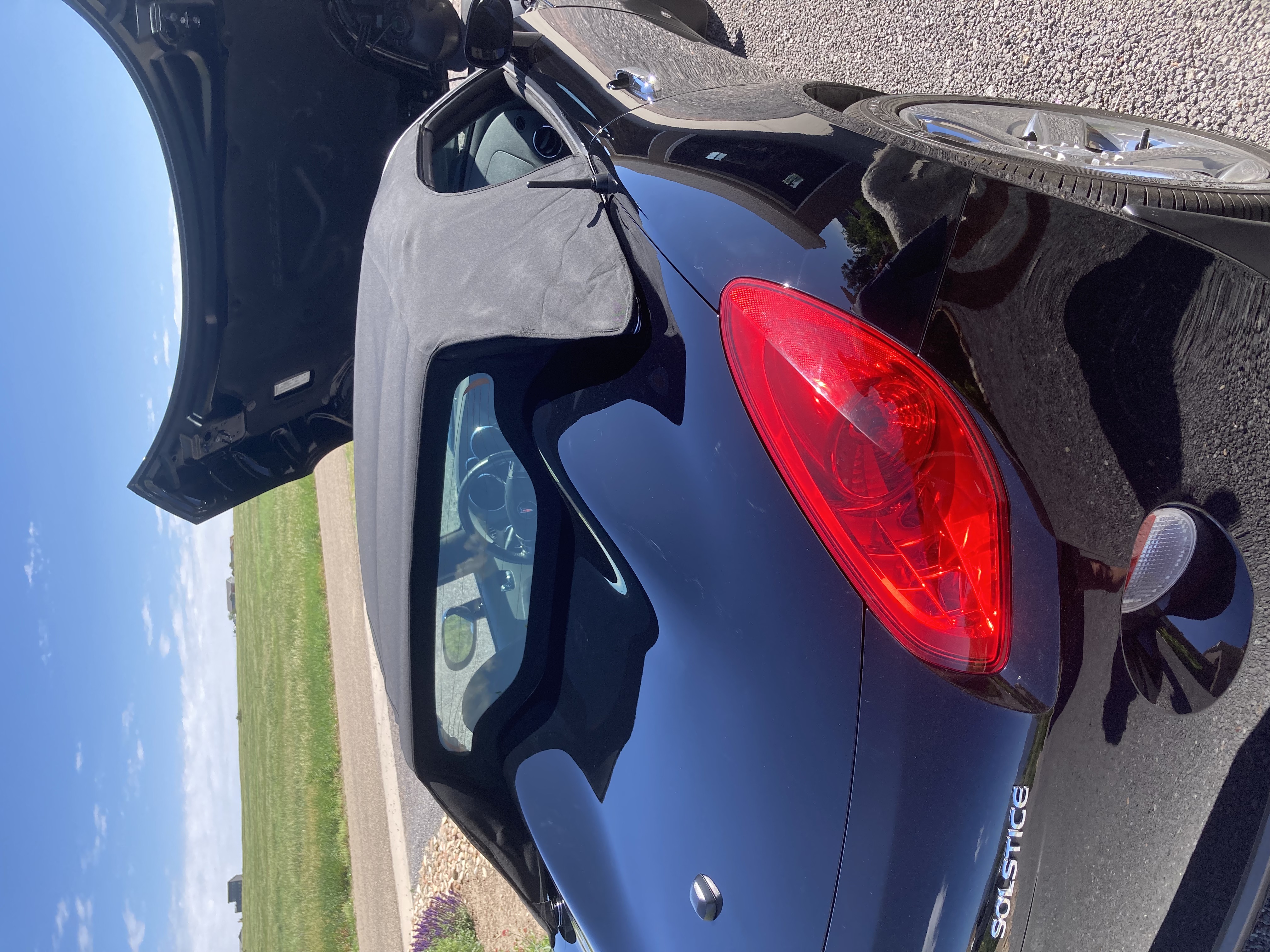 Used 2006 Pontiac Solstice Convertible w/ Premium Package RWD image 9
