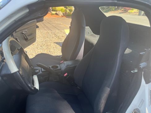 Used 1993 MAZDA MX-5 Miata RWD image 6
