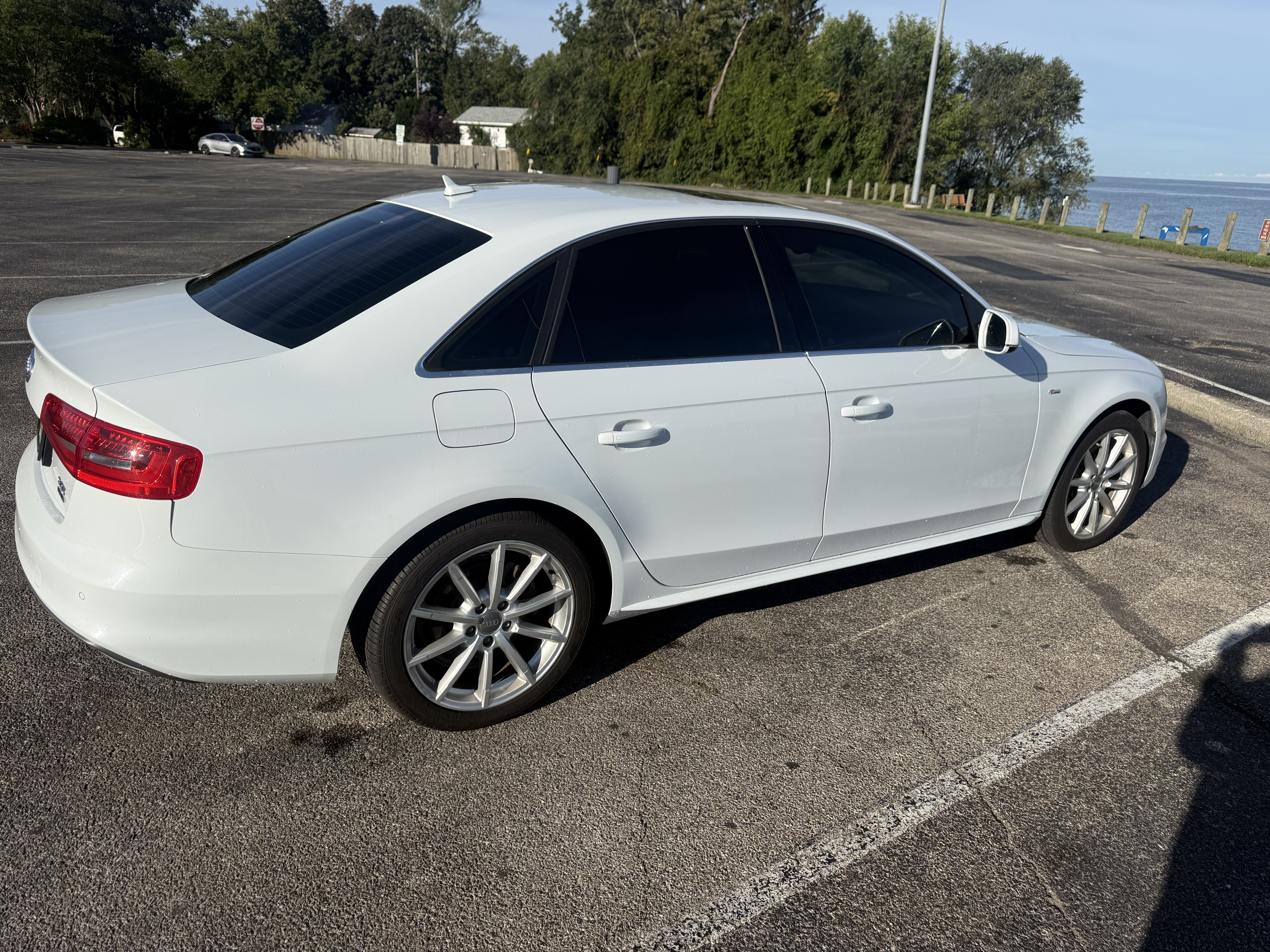 Used 2015 Audi A4 2.0T Premium Plus w/ Technology Package AWD/4WD image 4