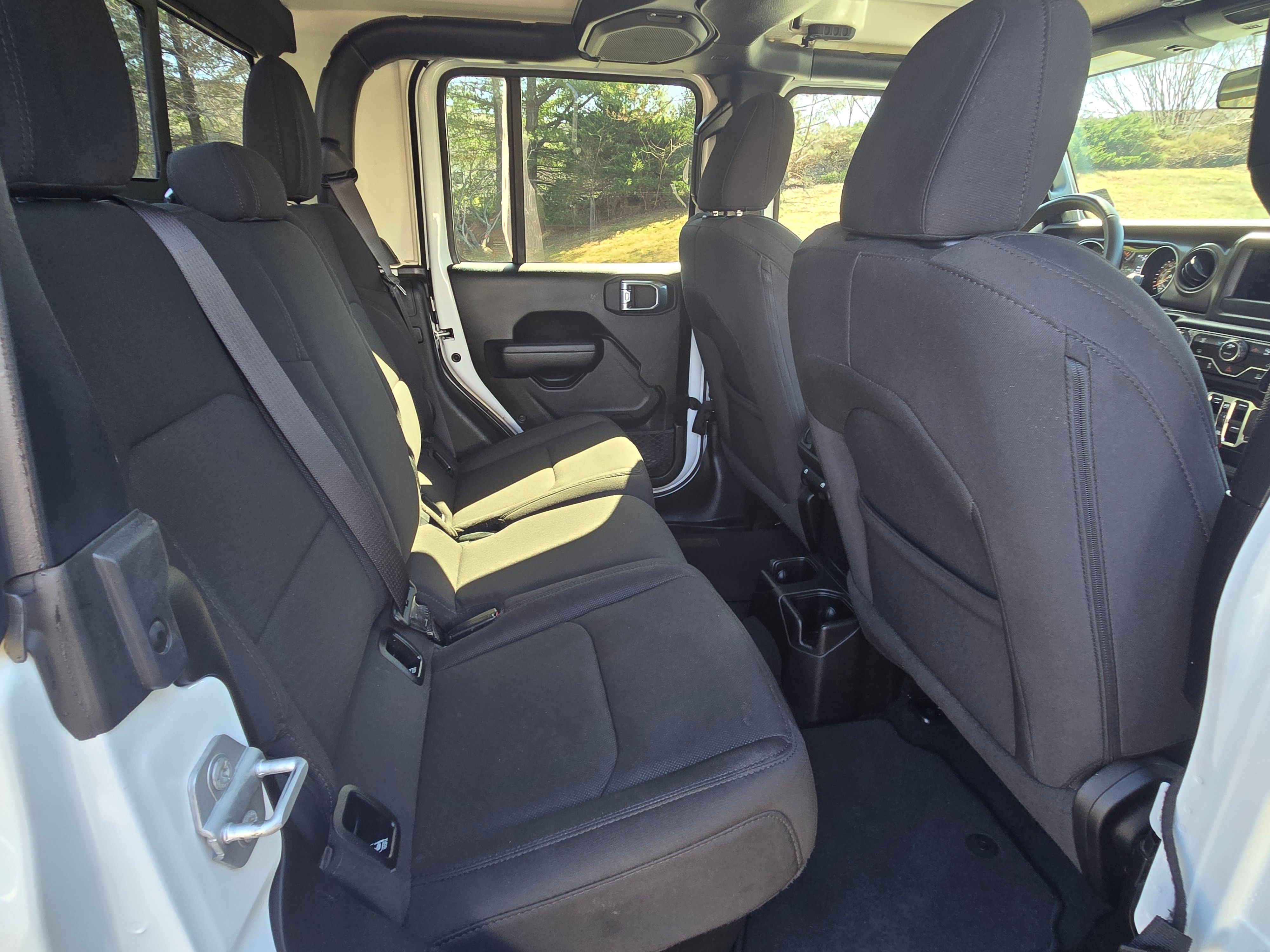 Used 2023 Jeep Gladiator Sport AWD/4WD image 4