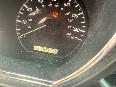 Used 2005 Lexus RX 330 AWD image 8