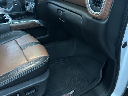 Used 2020 Chevrolet Silverado 3500 High Country w/ Z71 Off-Road Package image 22