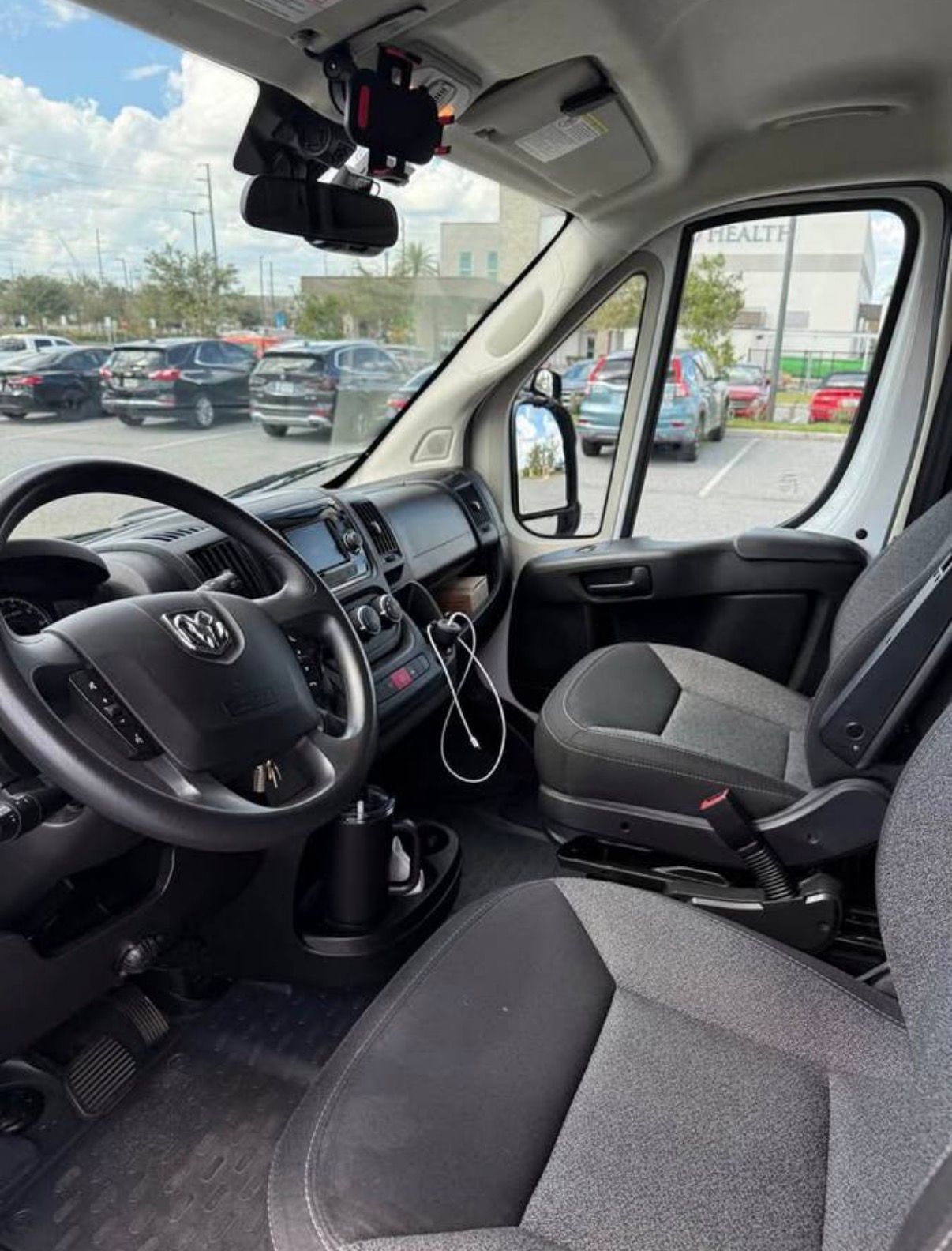 Used 2021 RAM ProMaster 2500 FWD image 9