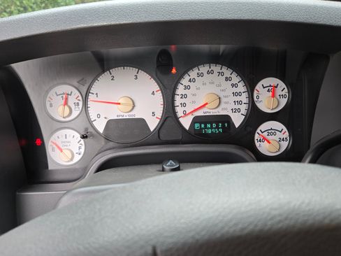 Used 2006 Dodge Ram 3500 Truck SLT image 12