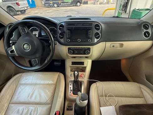 Used 2012 Volkswagen Tiguan SEL image 12