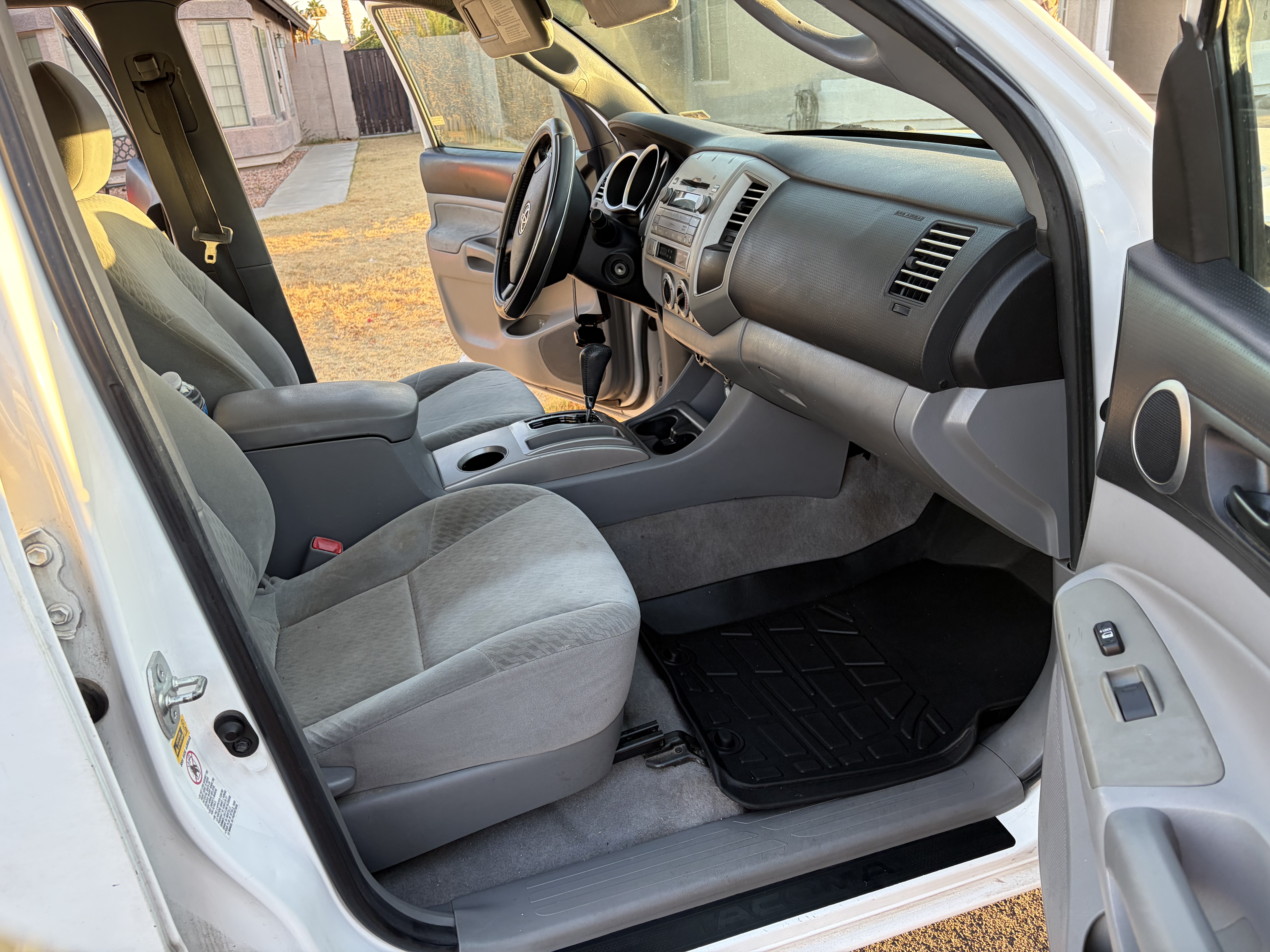 Used 2010 Toyota Tacoma 4x4 Double Cab image 8