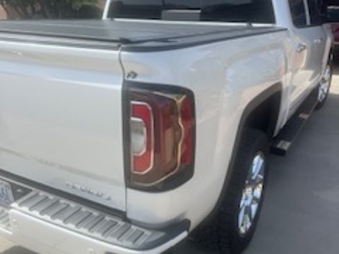 Used 2018 GMC Sierra 1500 Denali image 6