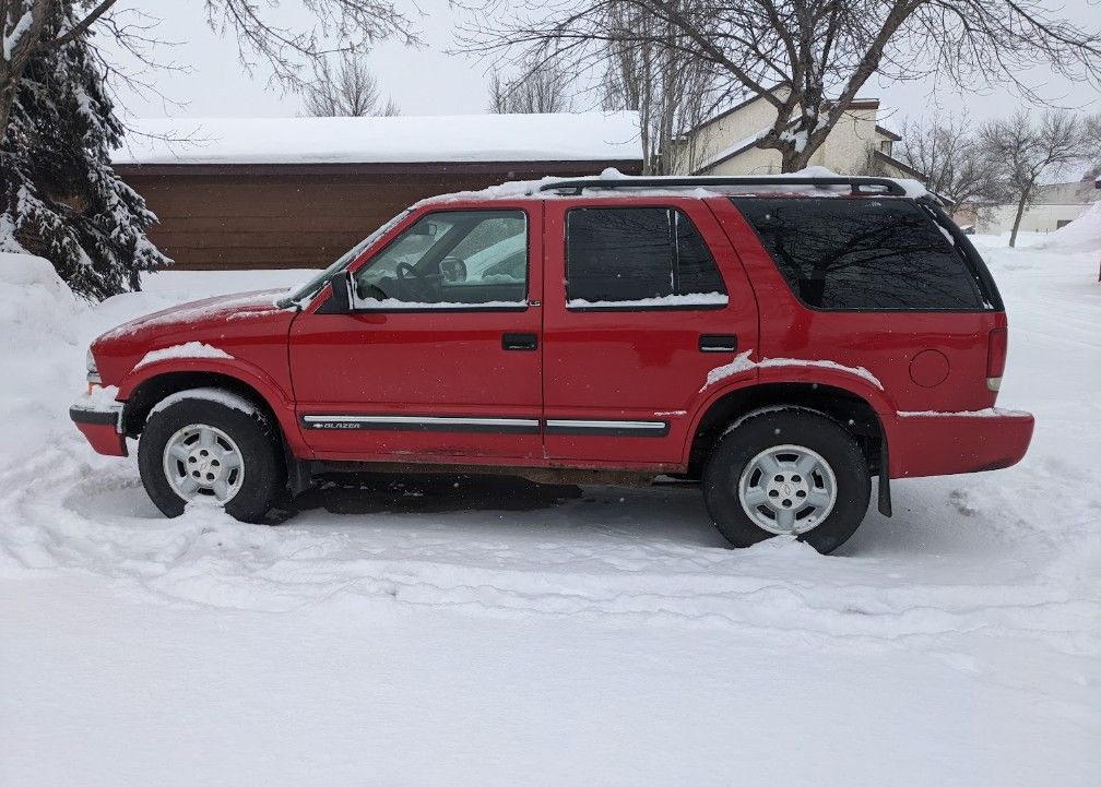 Used 2001 Chevrolet Blazer LS w/ Preferred Equipment Group AWD/4WD image 8