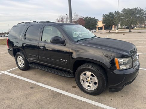Used 2013 Chevrolet Tahoe LT w/ Luxury Package image 16