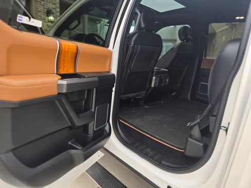 Used 2016 Ford F150 Limited image 25