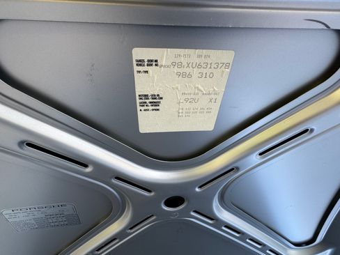 Used 1999 Porsche Boxster image 16