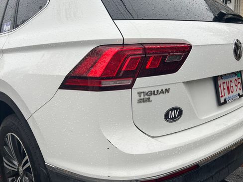 Used 2018 Volkswagen Tiguan SEL image 13