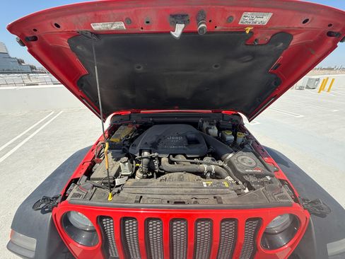 Used 2021 Jeep Wrangler Unlimited Sport AWD/4WD image 12