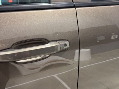 Used 2015 Chevrolet Silverado 2500 LT w/ LT Convenience Package image 18