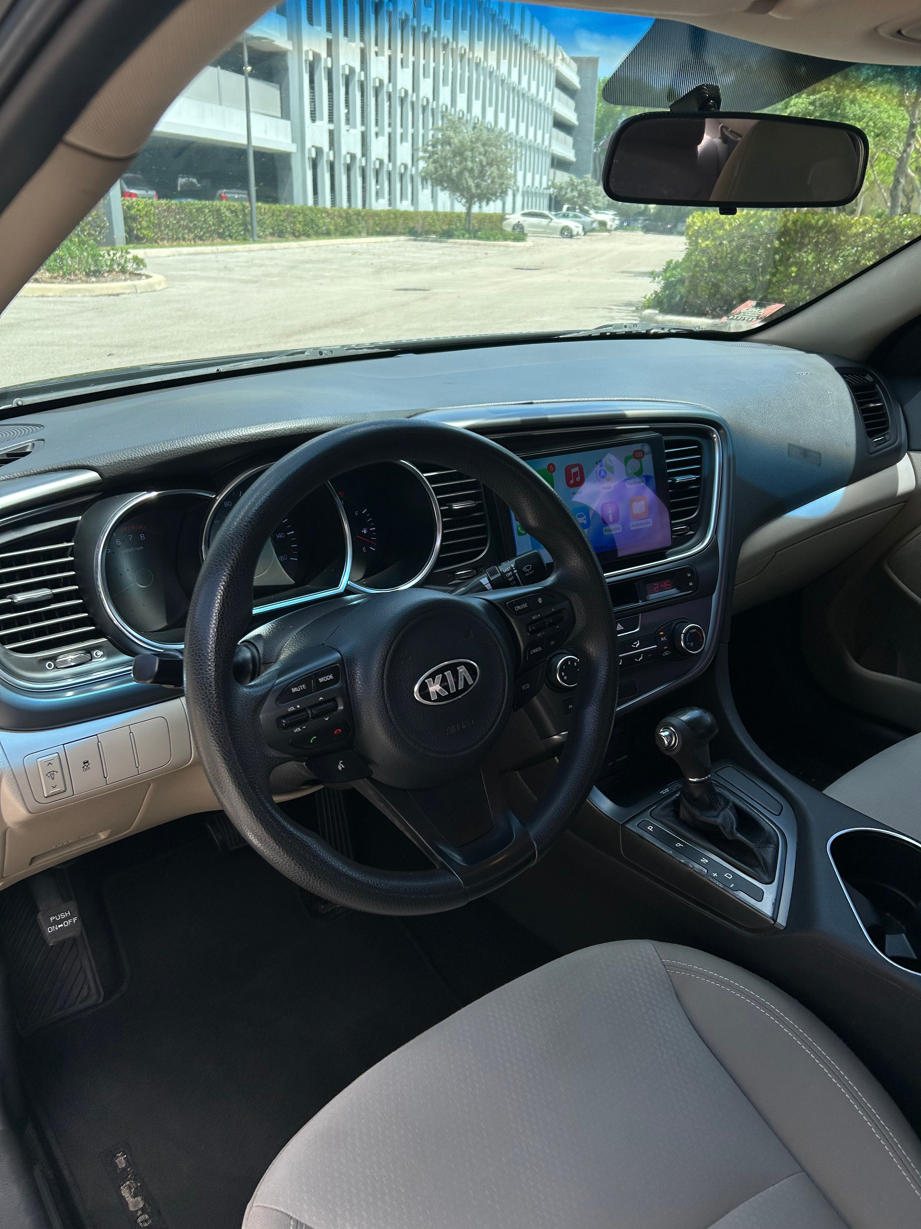 Used 2014 Kia Optima LX FWD image 2