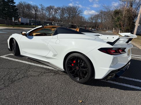 Used 2023 Chevrolet Corvette Stingray Premium Conv w/ Z51 Performance Package image 10