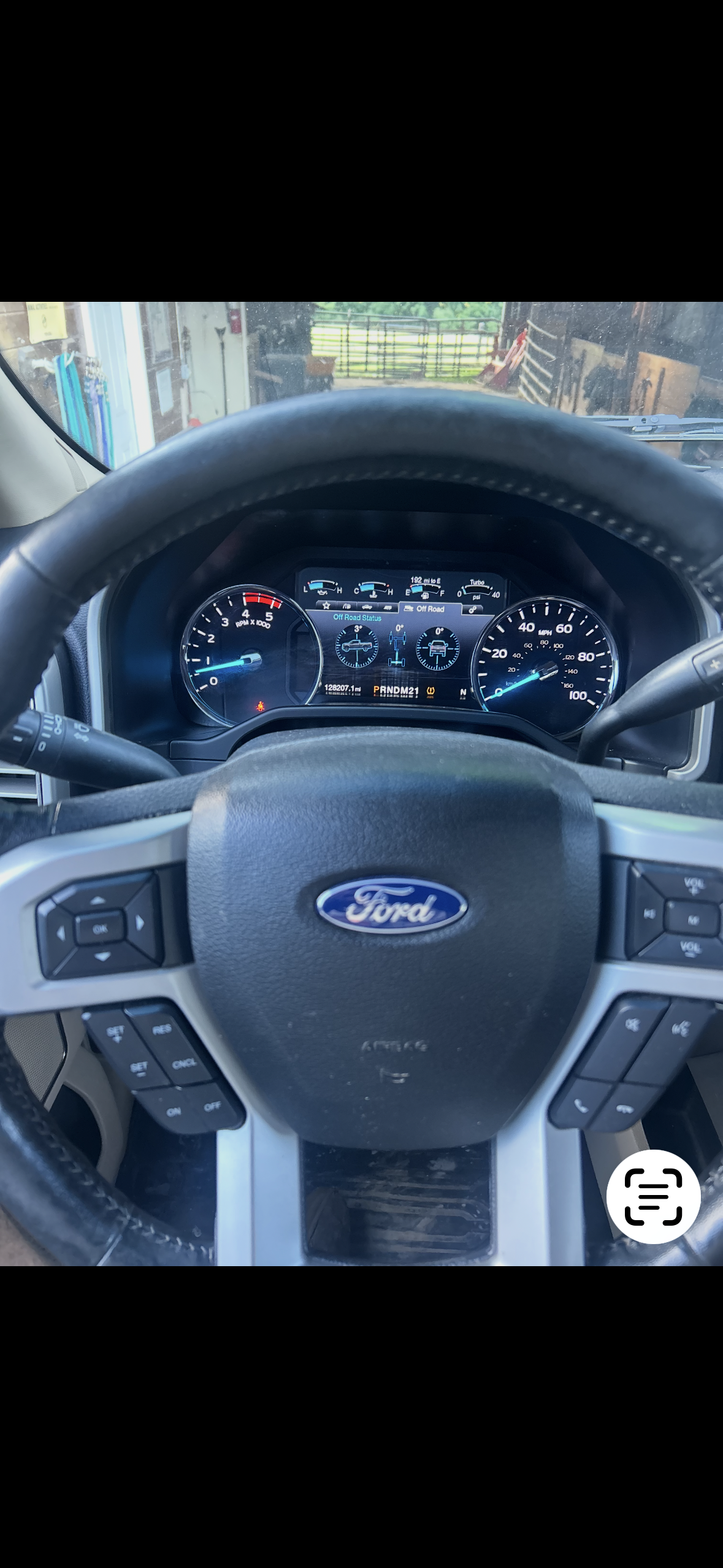 Used 2017 Ford F250 Lariat w/ Lariat Ultimate Package AWD/4WD image 14