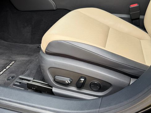 Used 2021 Lexus ES 350 w/ Premium Package image 13