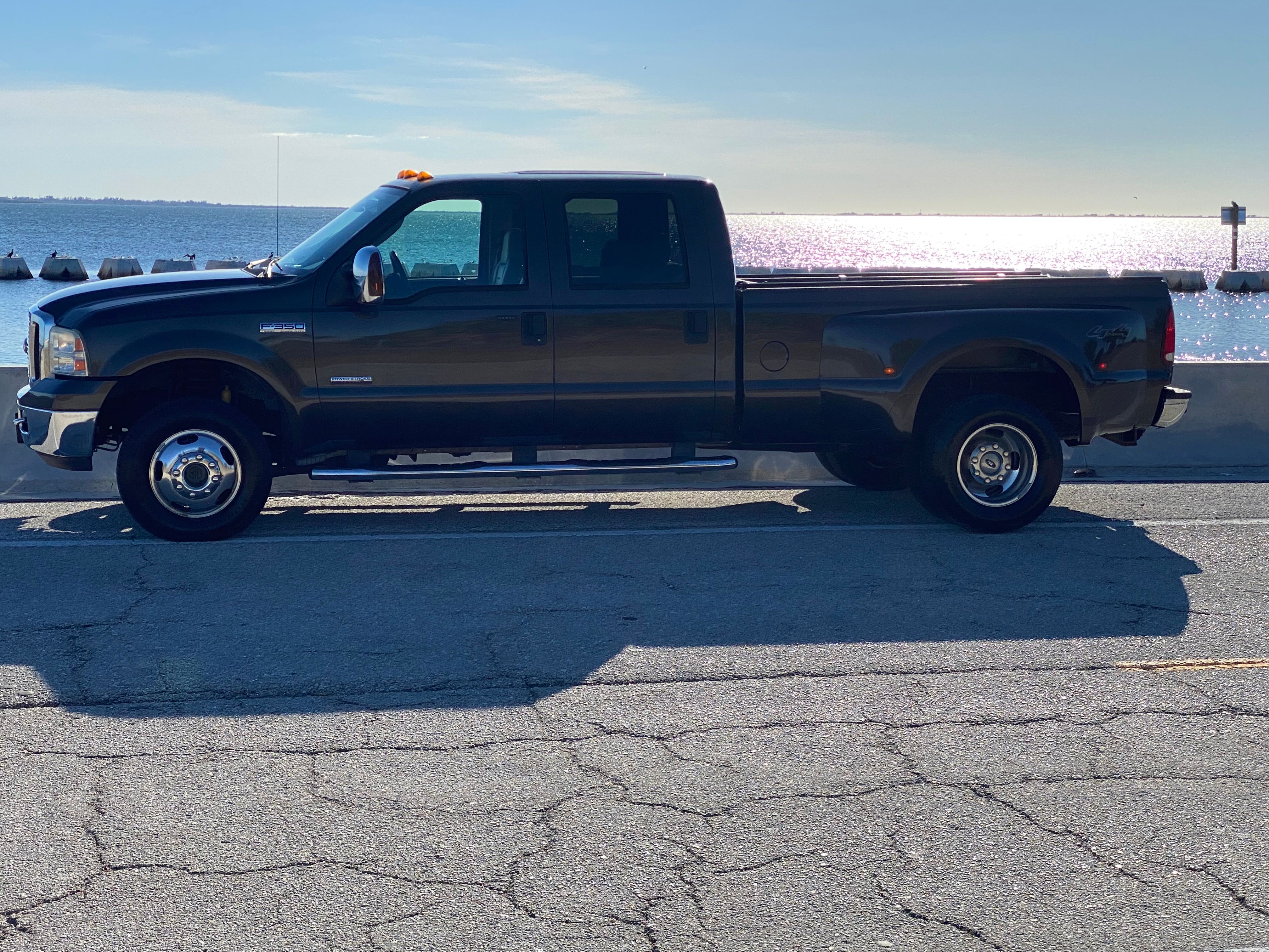 Used 2007 Ford F350 Lariat AWD/4WD image 4