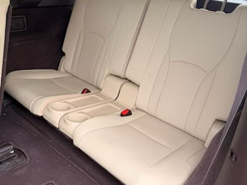 Used 2020 Lexus RX 450hL AWD w/ Premium Package image 11