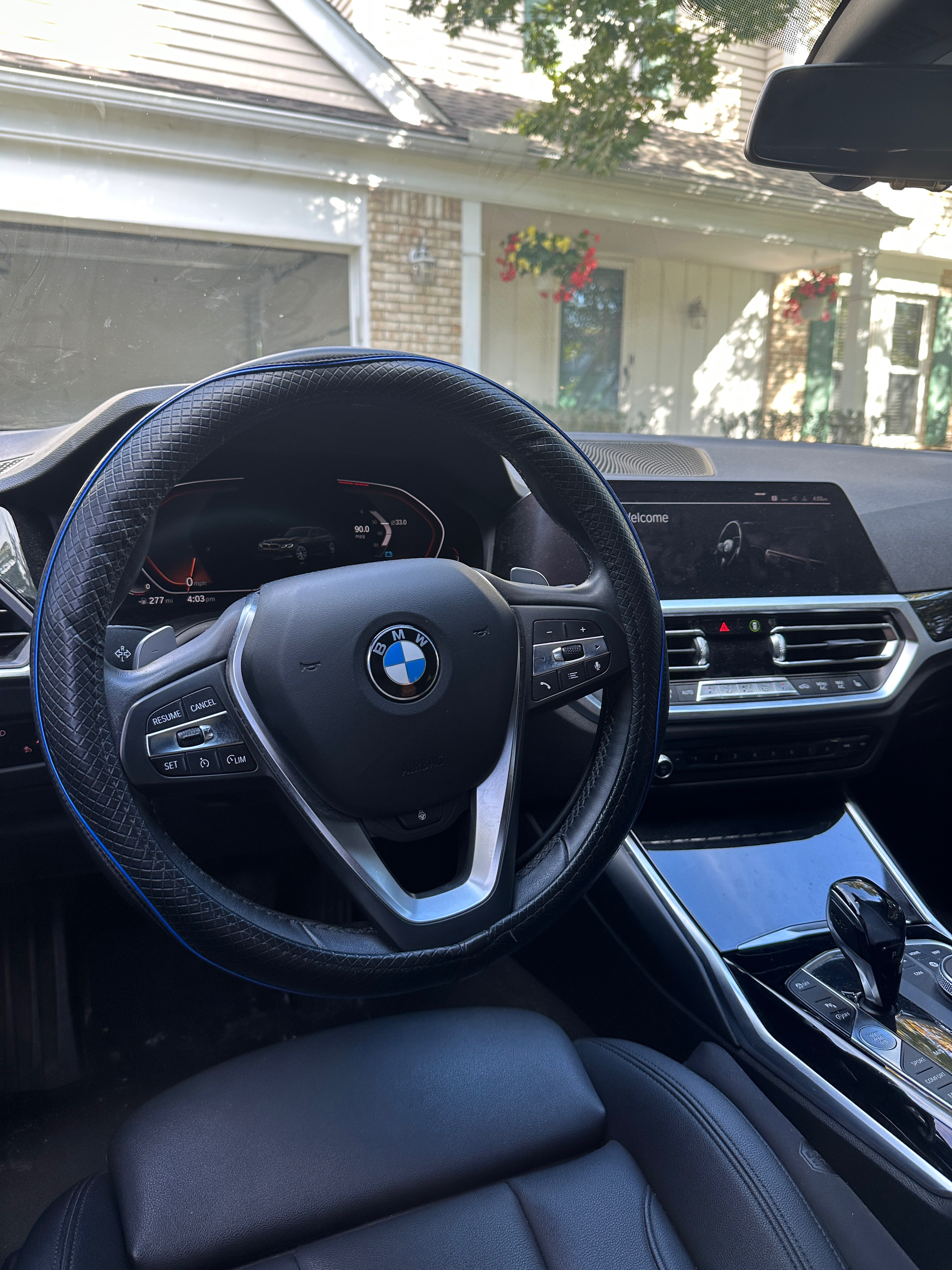 Used 2019 BMW 330i xDrive Sedan w/ Driving Assistance Package AWD/4WD image 15