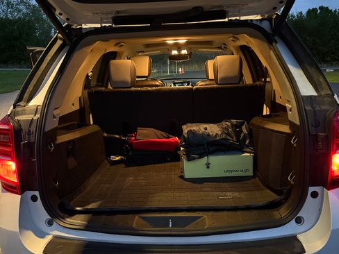 Used 2016 Chevrolet Equinox LTZ w/ Enhanced Convenience Package image 12